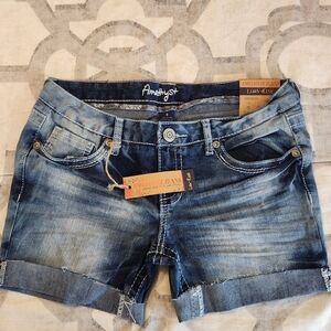 Amethyst Jeans Women's Blue Denim Shorts